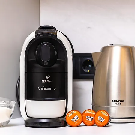 Sunset 2br Street Parking Included Lägenhet