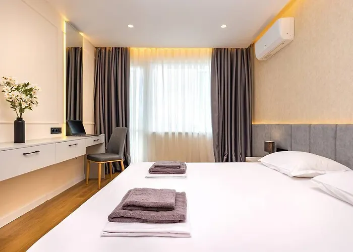 Lägenhet Sunset 2br Street Parking Included *