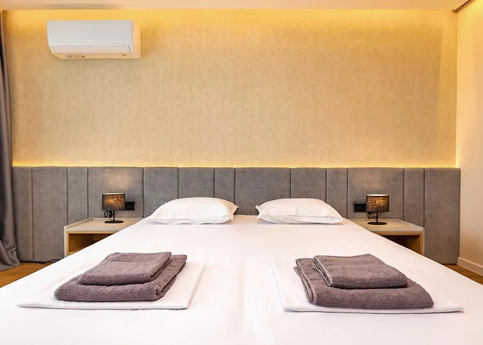 Lägenhet Sunset 2br Street Parking Included