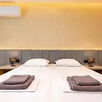 Апартаменты Sunset 2br Street Parking Included