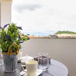 Sunset 2br Street Parking Included Апартаменты