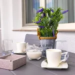 Sunset 2br Street Parking Included Пловдив