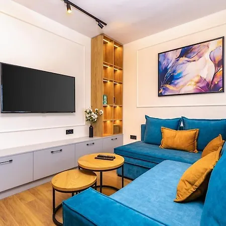 Sunset 2br Parking Included Apartment *