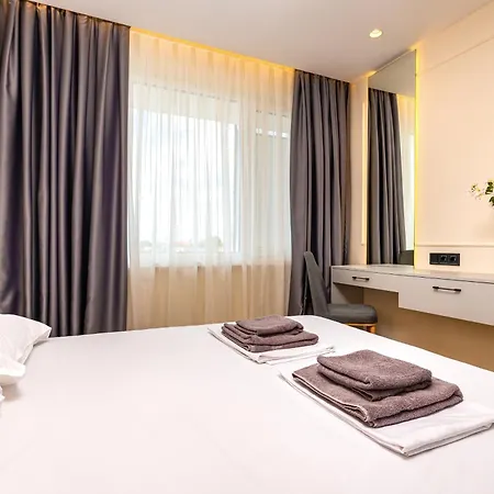 Sunset 2br Parking Included Plovdiv