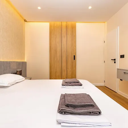 Sunset 2br Parking Included Apartman *