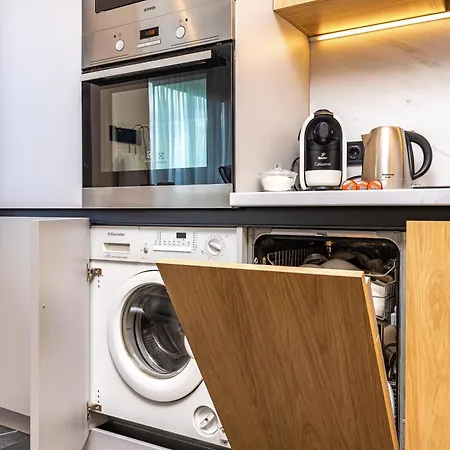Sunset 2br Street Parking Included Пловдив
