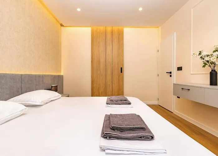 Apartment Sunset 2br Street Parking Included Plovdiv