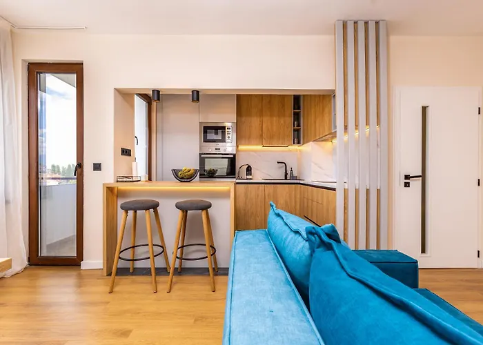 Sunset 2br Street Parking Included *