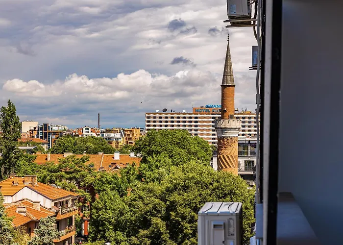 Sunset 2br Street Parking Included Apartment Plovdiv